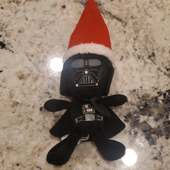 GALERIE Star Ears Darth Vader In Santa Hat - Picture 3 of 10